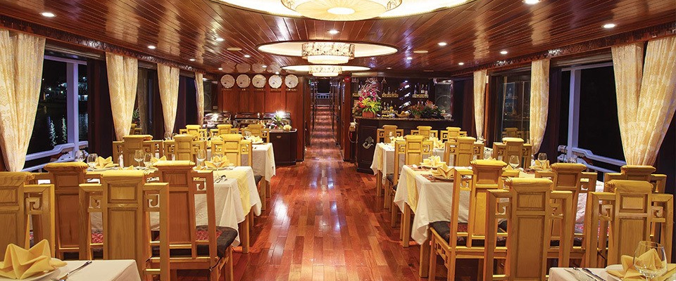 Cristina Diamond cruise Restaurant