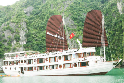 Du thuyền Oriental Sails 
